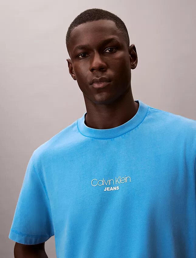 Tricou clasic cu logo imprimat și spălare acidă Tricou clasic cu logo imprimat și spălare acidă