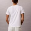 Tricou cu guler în V și emblemă CK brodată