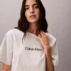 Tricou cu guler rotund, croială dreaptă și logo standard Tricou cu guler rotund, croială dreaptă și logo standard