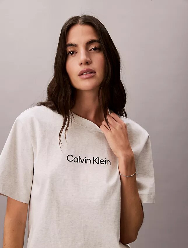 Tricou cu guler rotund, croială dreaptă și logo standard Tricou cu guler rotund, croială dreaptă și logo standard