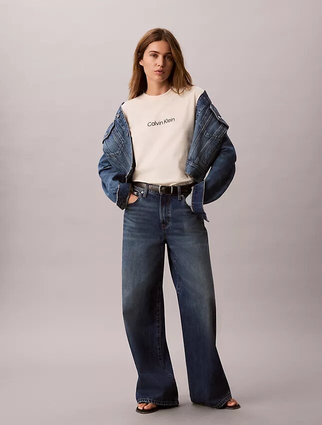 Tricou cu guler rotund, croială dreaptă și logo standard Tricou cu guler rotund, croială dreaptă și logo standard