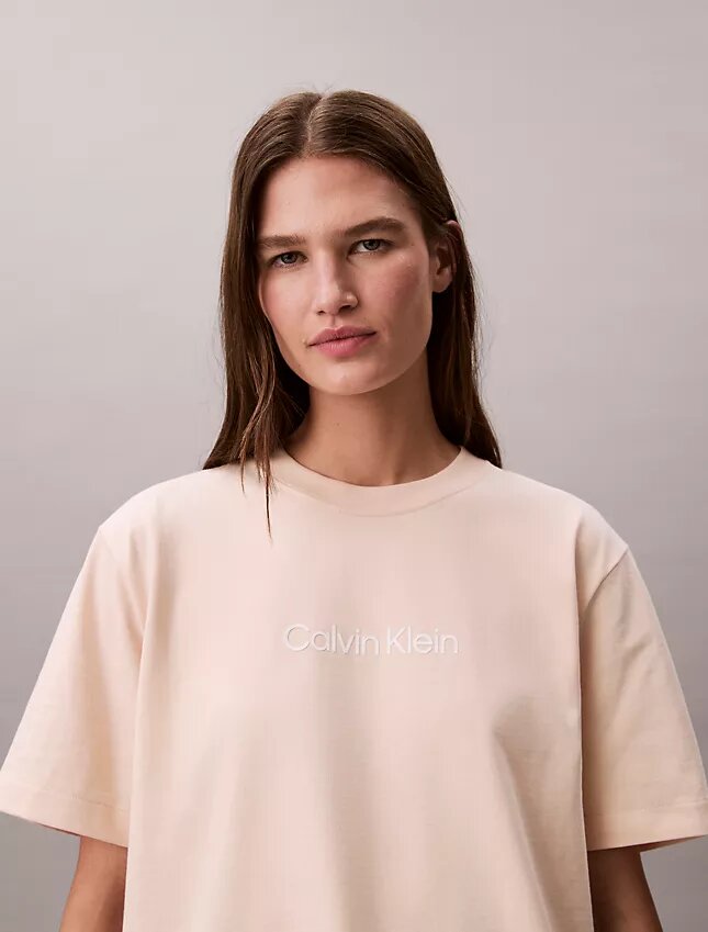 Tricou cu guler rotund, croială dreaptă și logo standard Tricou cu guler rotund, croială dreaptă și logo standard