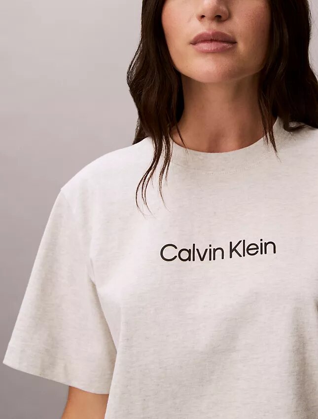 Tricou cu guler rotund, croială dreaptă și logo standard Tricou cu guler rotund, croială dreaptă și logo standard