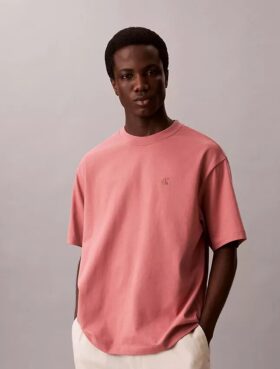 Tricou cu guler rotund, croială lejeră, cu logo din arhivă