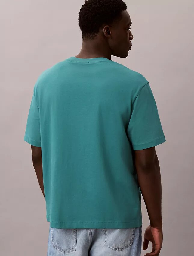 Tricou cu guler rotund, croială lejeră, cu logo din arhivă Tricou cu guler rotund, croială lejeră, cu logo din arhivă
