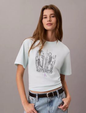 Tricou cu guler rotund și imprimeu urban