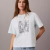 Tricou cu guler rotund și imprimeu urban