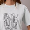 Tricou cu guler rotund și imprimeu urban