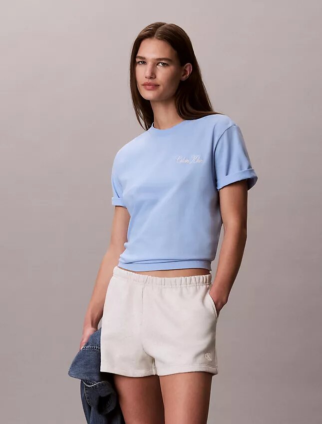 Tricou drept cu imprimeu grafic Calvin Klein în stil cursiv Tricou drept cu imprimeu grafic Calvin Klein în stil cursiv