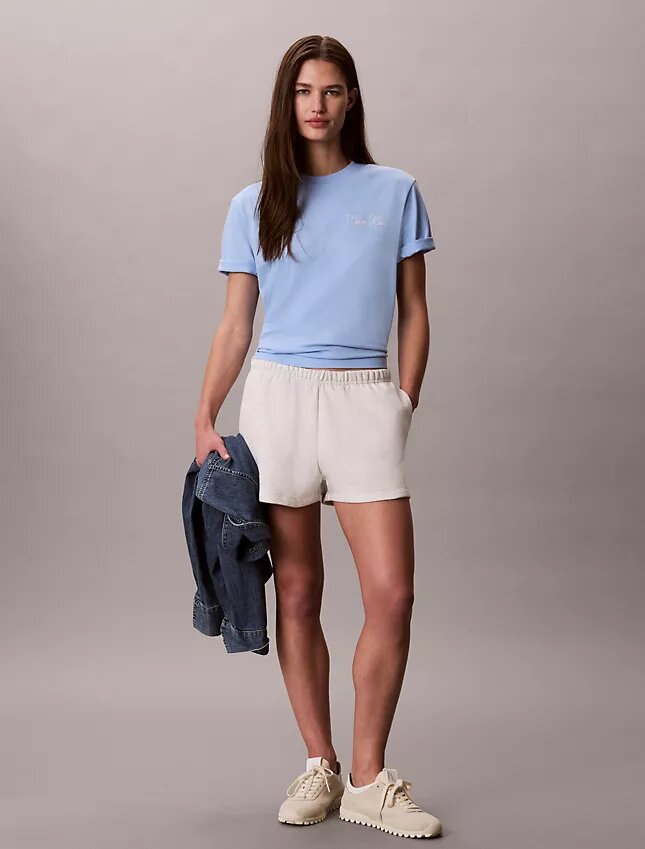 Tricou drept cu imprimeu grafic Calvin Klein în stil cursiv Tricou drept cu imprimeu grafic Calvin Klein în stil cursiv