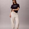 Tricou drept cu logo arhitectural Tricou drept cu logo arhitectural