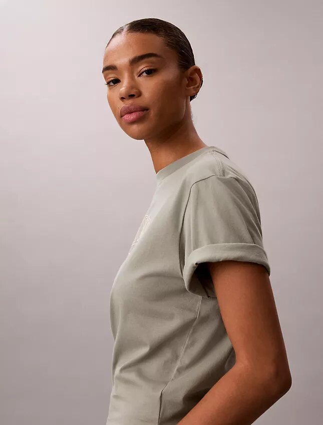 Tricou drept cu logo arhitectural Tricou drept cu logo arhitectural