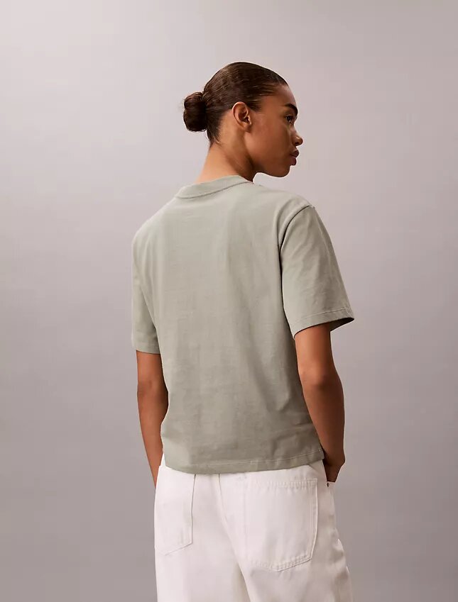 Tricou drept cu logo arhitectural Tricou drept cu logo arhitectural