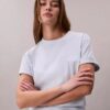 Tricou drept cu logo brodat Tricou drept cu logo brodat