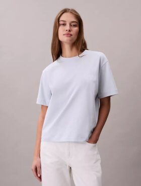 Tricou drept cu logo brodat