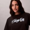 Tricou drept cu logo în relief Tricou drept cu logo în relief