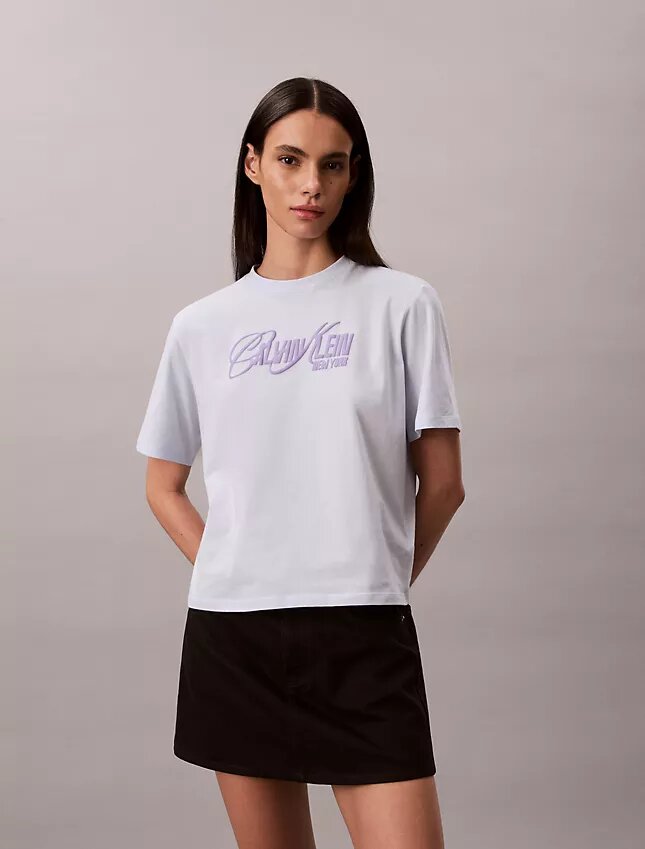 Tricou drept cu logo în relief Tricou drept cu logo în relief
