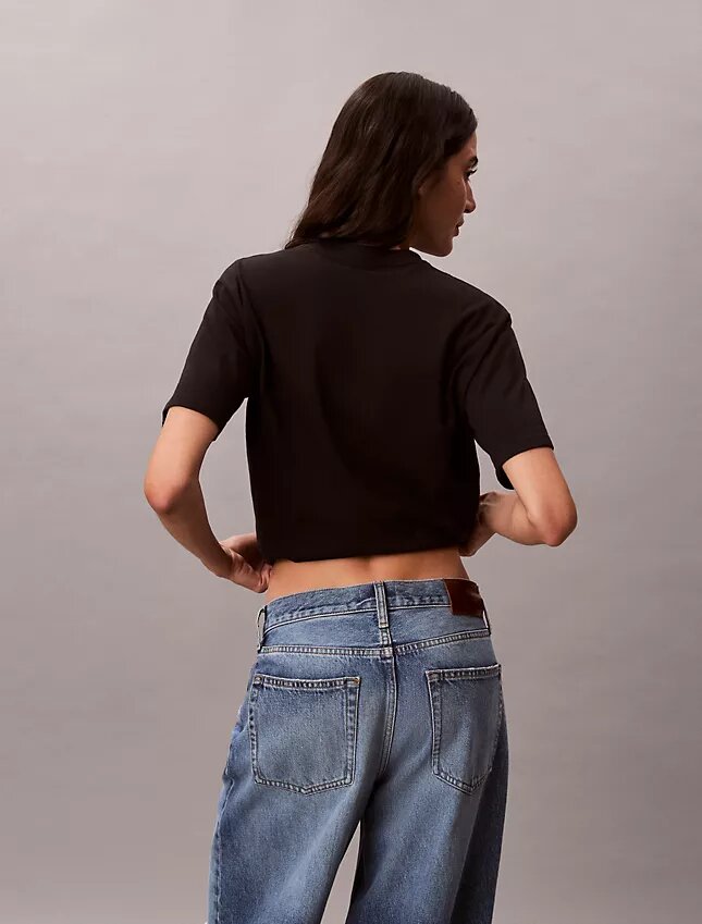 Tricou drept cu logo în relief Tricou drept cu logo în relief