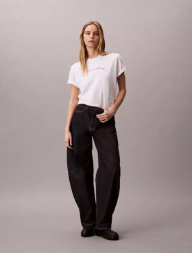 Tricou drept cu logo tip scris