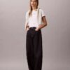 Tricou drept cu logo tip scris