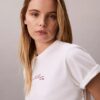 Tricou drept cu logo tip scris