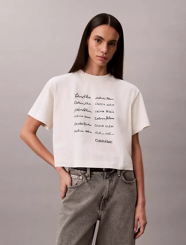 Tricou drept cu logo tipografic Tricou drept cu logo tipografic