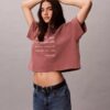 Tricou drept cu logo tipografic