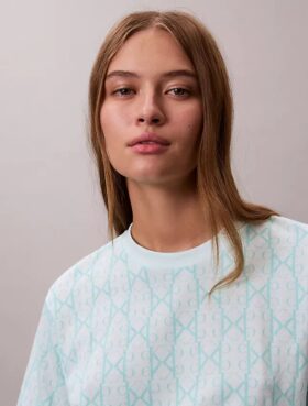 Tricou drept cu monogramă pe toată suprafața