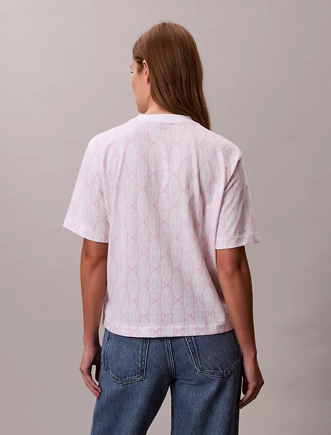 Tricou drept cu monogramă pe toată suprafața Tricou drept cu monogramă pe toată suprafața