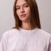 Tricou drept cu monogramă pe toată suprafața Tricou drept cu monogramă pe toată suprafața