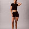 Tricou fără cusături cu emblemă din tricot cu nervuri