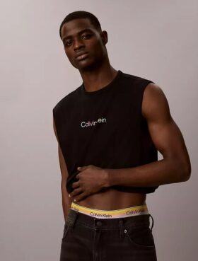 Tricou fără mâneci, scurt, cu imprimeu intens „Intense Power Pride”
