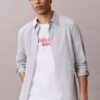 Tricou lejer cu logo grafic 1989