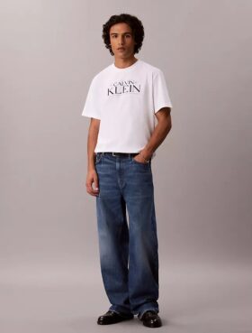 Tricou lejer cu logo grafic