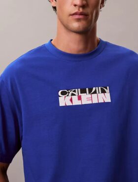 Tricou lejer cu logo tipărit