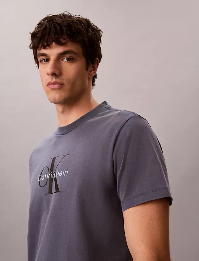 Tricou Monologo cu spălare acidă Tricou Monologo cu spălare acidă