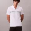Tricou polo cu fermoar pe un sfert și bordură contrastantă