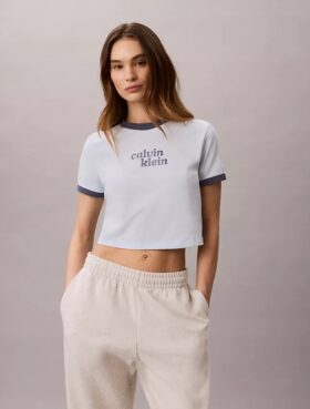 Tricou scurt cu guler rotund și imprimeu grafic cu logo
