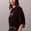 Tricou scurt, drept, Monologo Tricou scurt, drept, Monologo