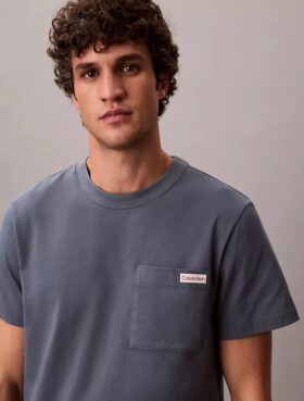 Tricou simplu cu buzunar din bumbac jersey