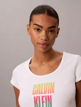 Tricou slim cu guler rotund Pride
