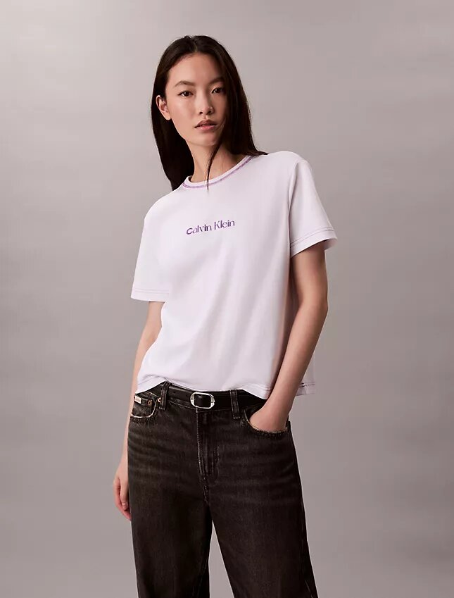 Tricou slim cu logo brodat Tricou slim cu logo brodat