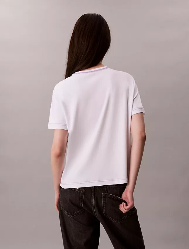 Tricou slim cu logo brodat Tricou slim cu logo brodat