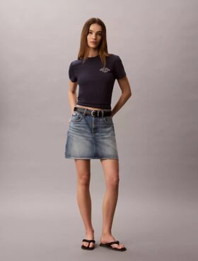Tricou slim cu logo curbat
