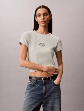 Tricou slim cu logo grafic
