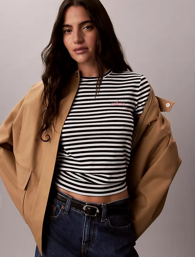 Tricou slim cu logo grafic și nervuri Tricou slim cu logo grafic și nervuri
