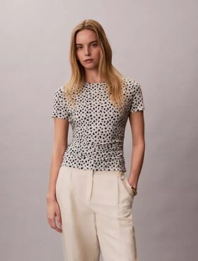 Tricou slim cu volane
