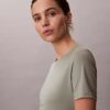 Tricou slim cu volane