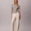 Tricou slim cu volane