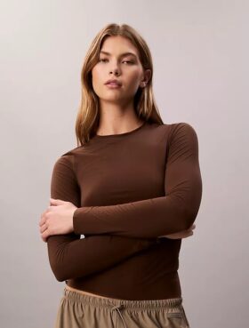 Tricou slim din nailon elastic